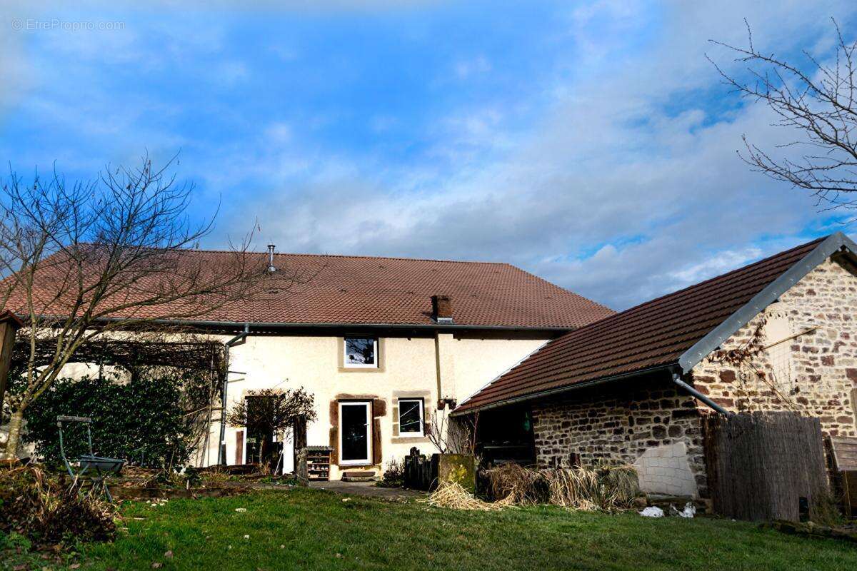 Maison à MOFFANS-ET-VACHERESSE