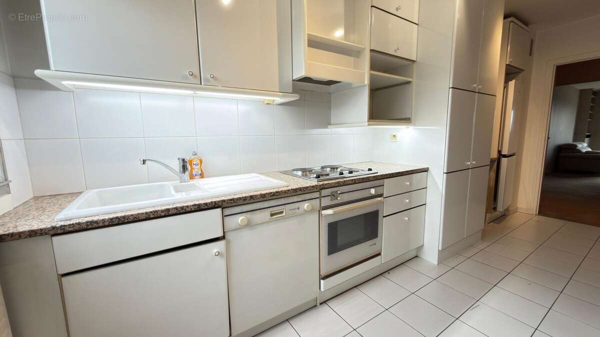 Appartement à FONTENAY-SOUS-BOIS