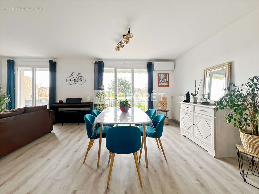 Appartement à GUILHERAND-GRANGES