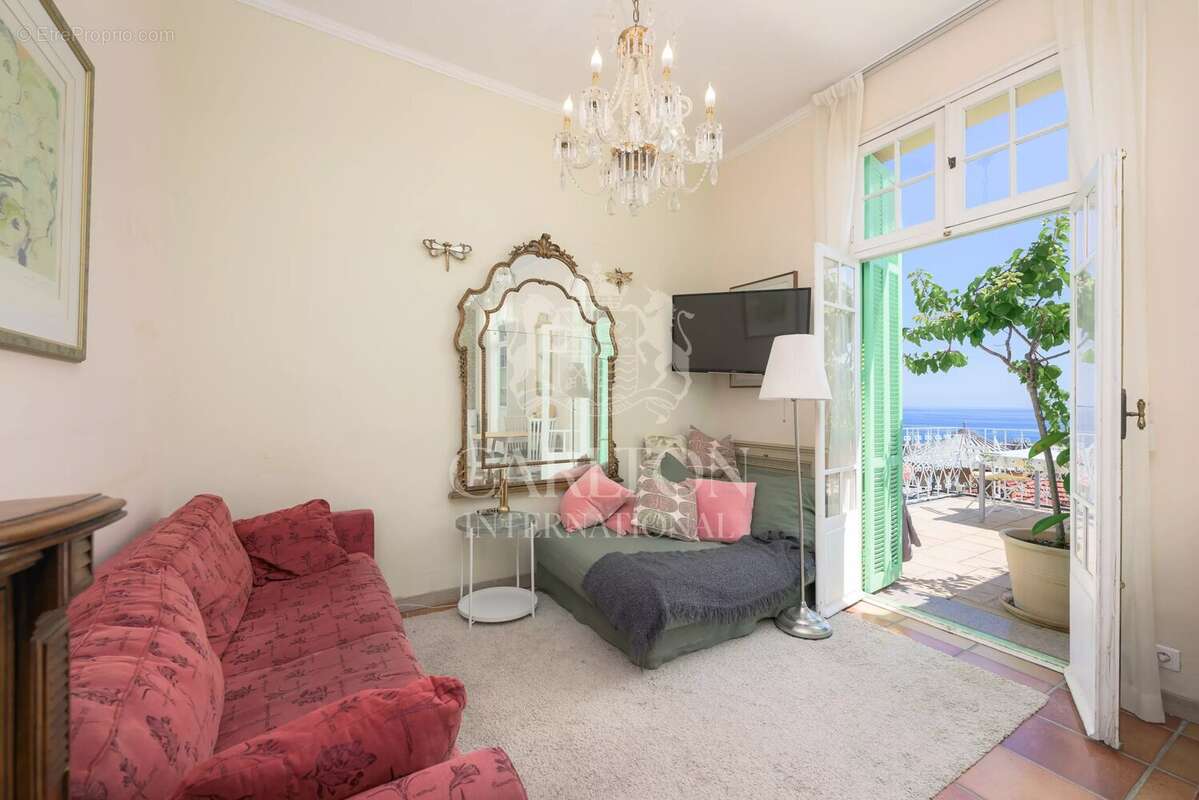 Villa  avec vue mer et accès facile au centre-ville - Opportunité d'investissement - photo 5