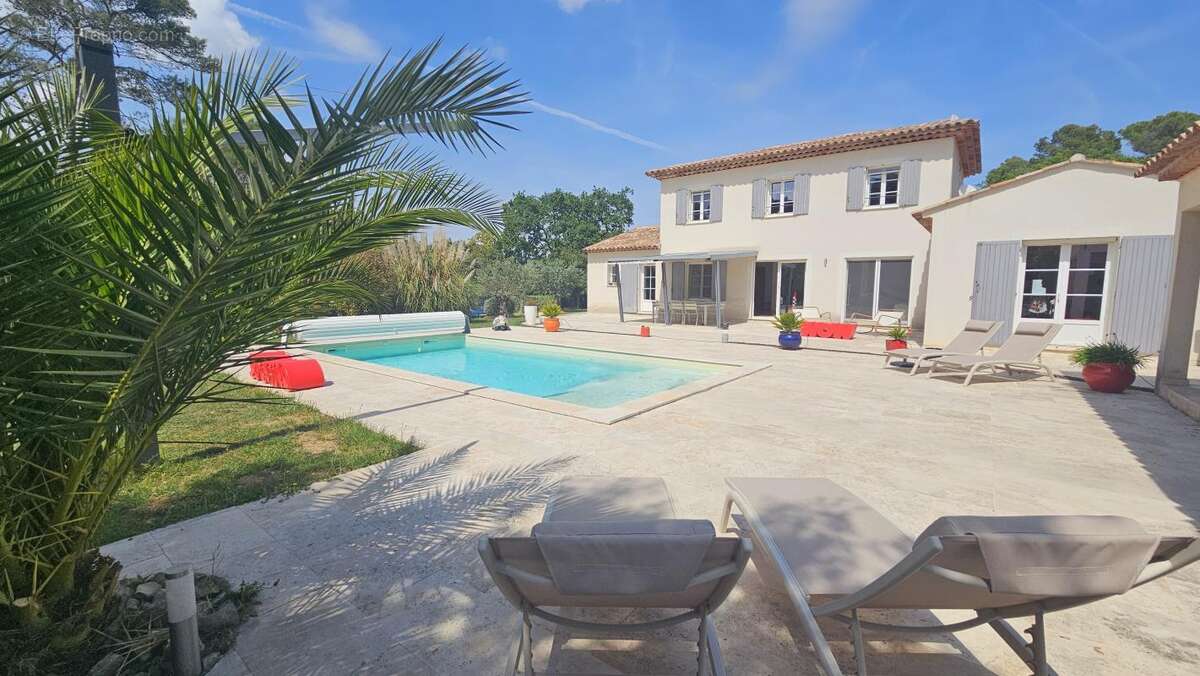 Maison à LORGUES