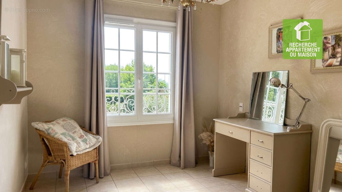 Propriété d'exception à 49 minutes de Lyon  240 m² de raffinement au coeur d'un écrin privé - photo 7