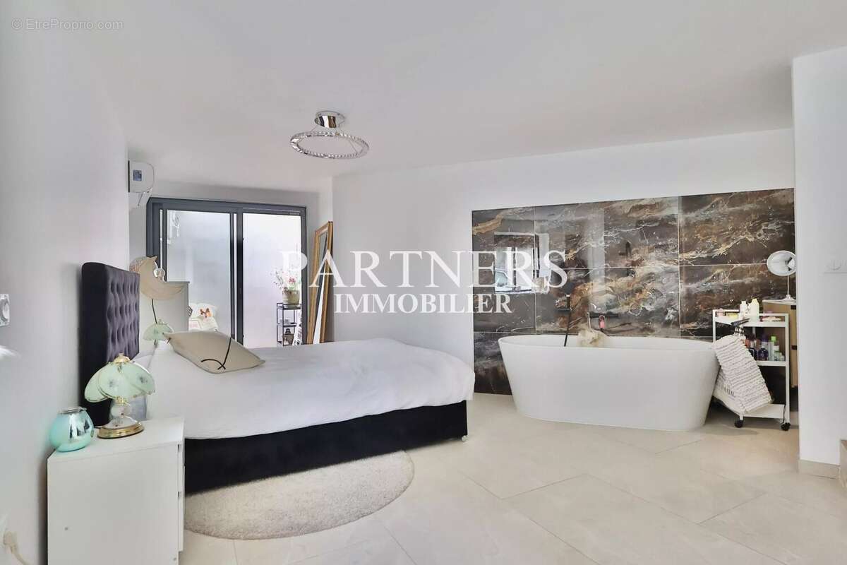 Maison 45 m² à Marseille-12e  - photo 8