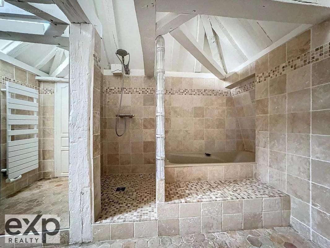 Maison à MANTES-LA-JOLIE