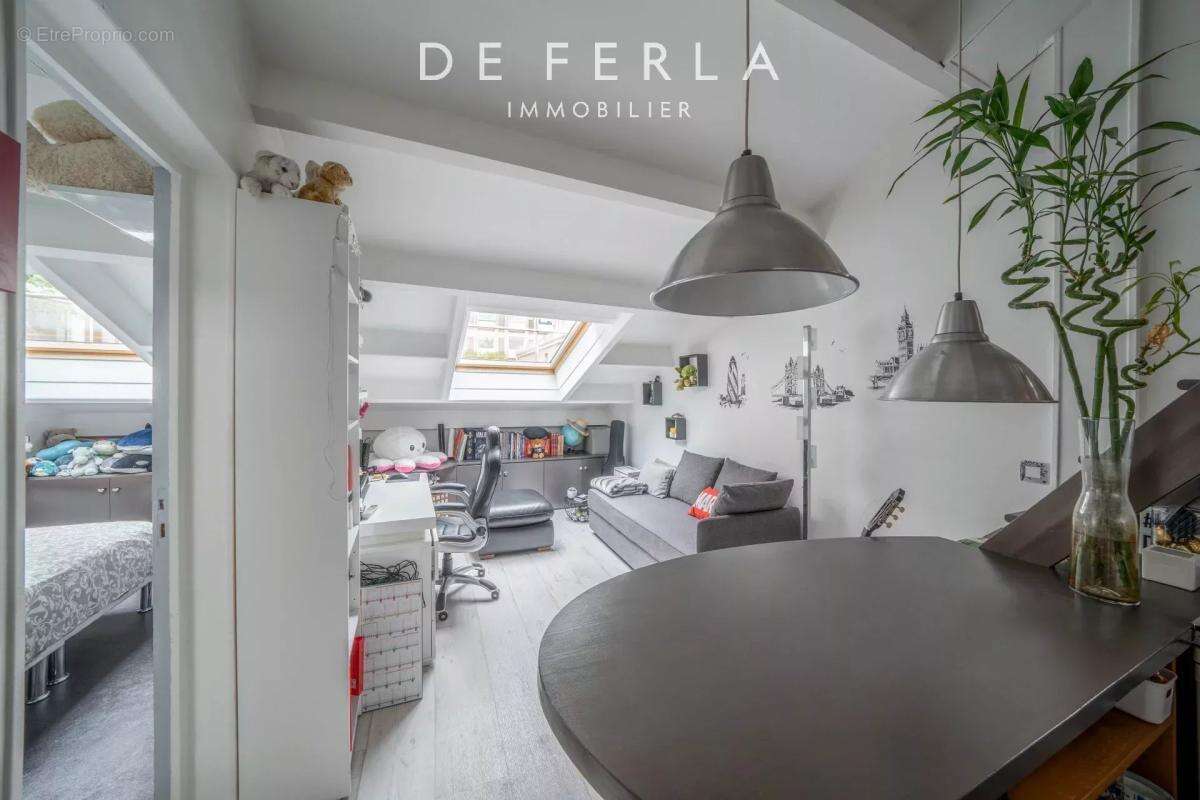 Appartement à PARIS-19E