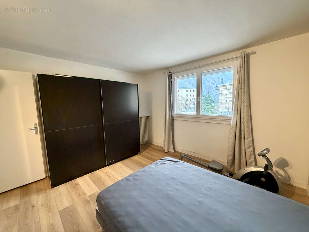 Appartement à SAINT-JEAN-DE-MAURIENNE