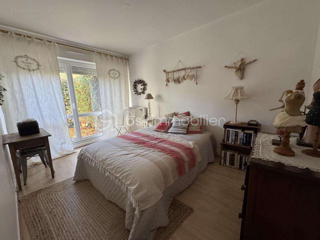 Maison à SAINT-JULIEN-LES-VILLAS