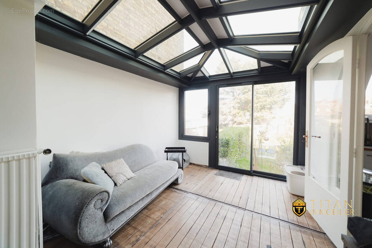 ? BIEN RARE  Maison 123 m²  3 chambres  Garage  Coudekerque-Branche - Quartier sainte Germaine - Maison à COUDEKERQUE-BRANCHE