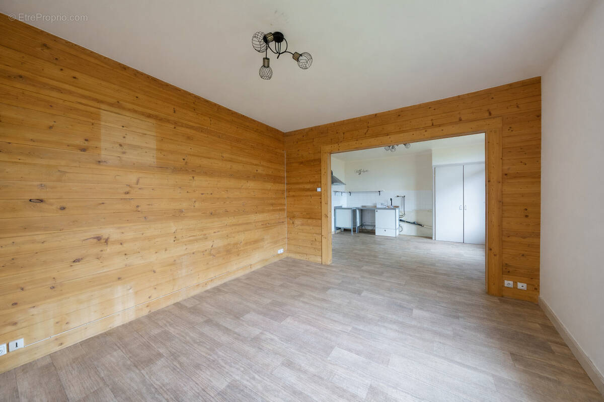 Appartement à TANINGES