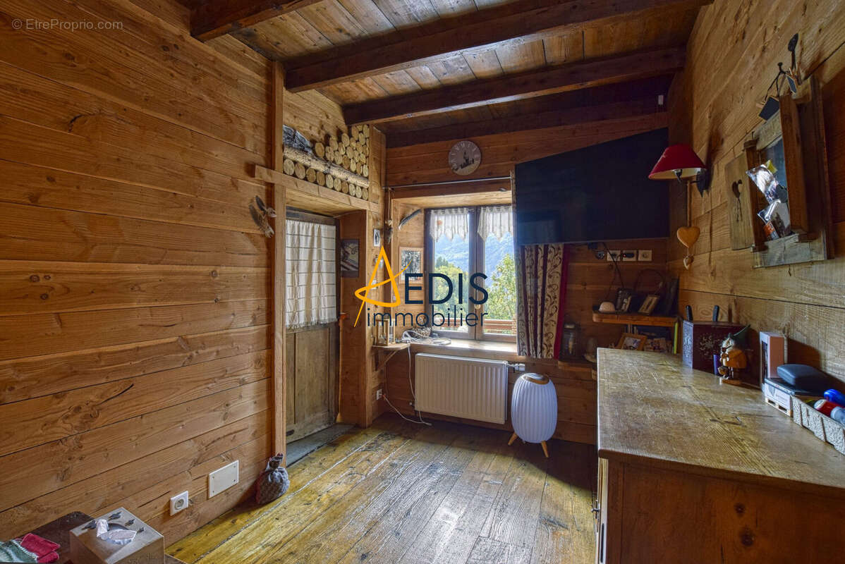 Coin salon - Maison à LA GARDE