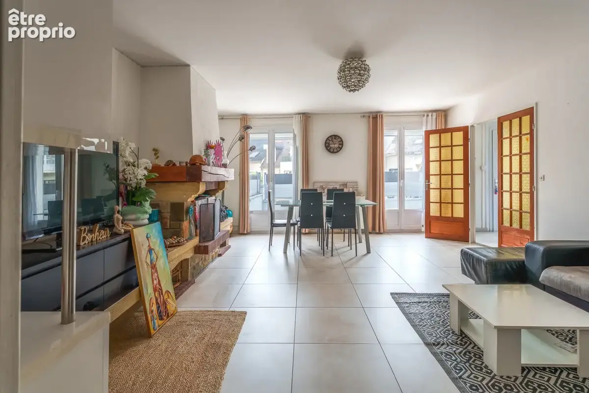 Exclusivite maison familiale 4 chambres mitoyenne d'un cote quartier saint leger joue les tours - photo 4