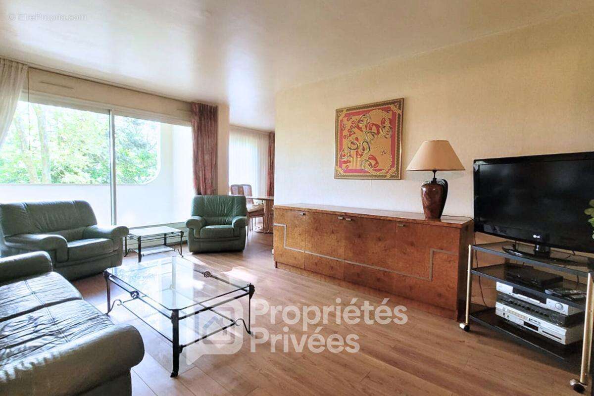 Appartement à LES ULIS
