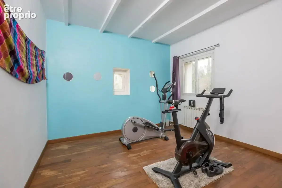 Maison de caractère de 130m2 au calme avec 2 700m2 de terrain - photo 9