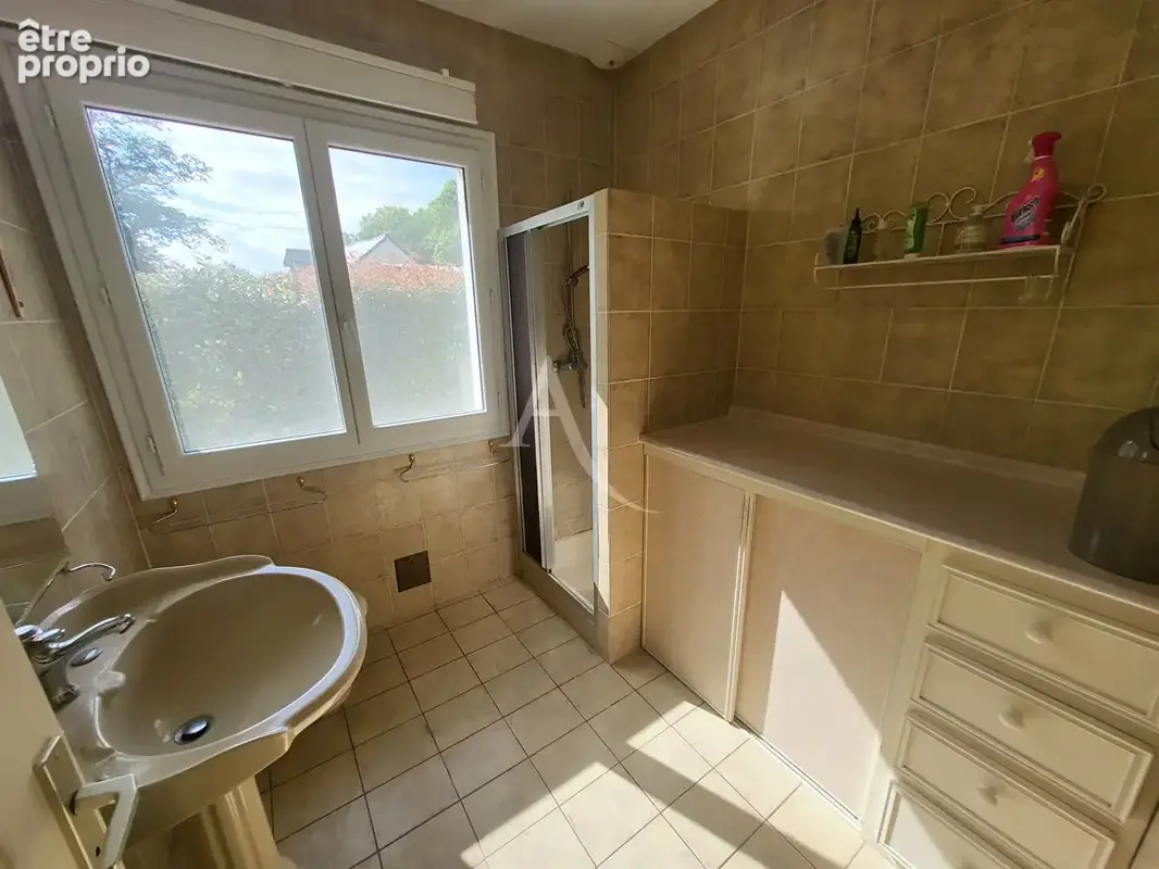 Maison  8 pièce(s)- 180m² - photo 9