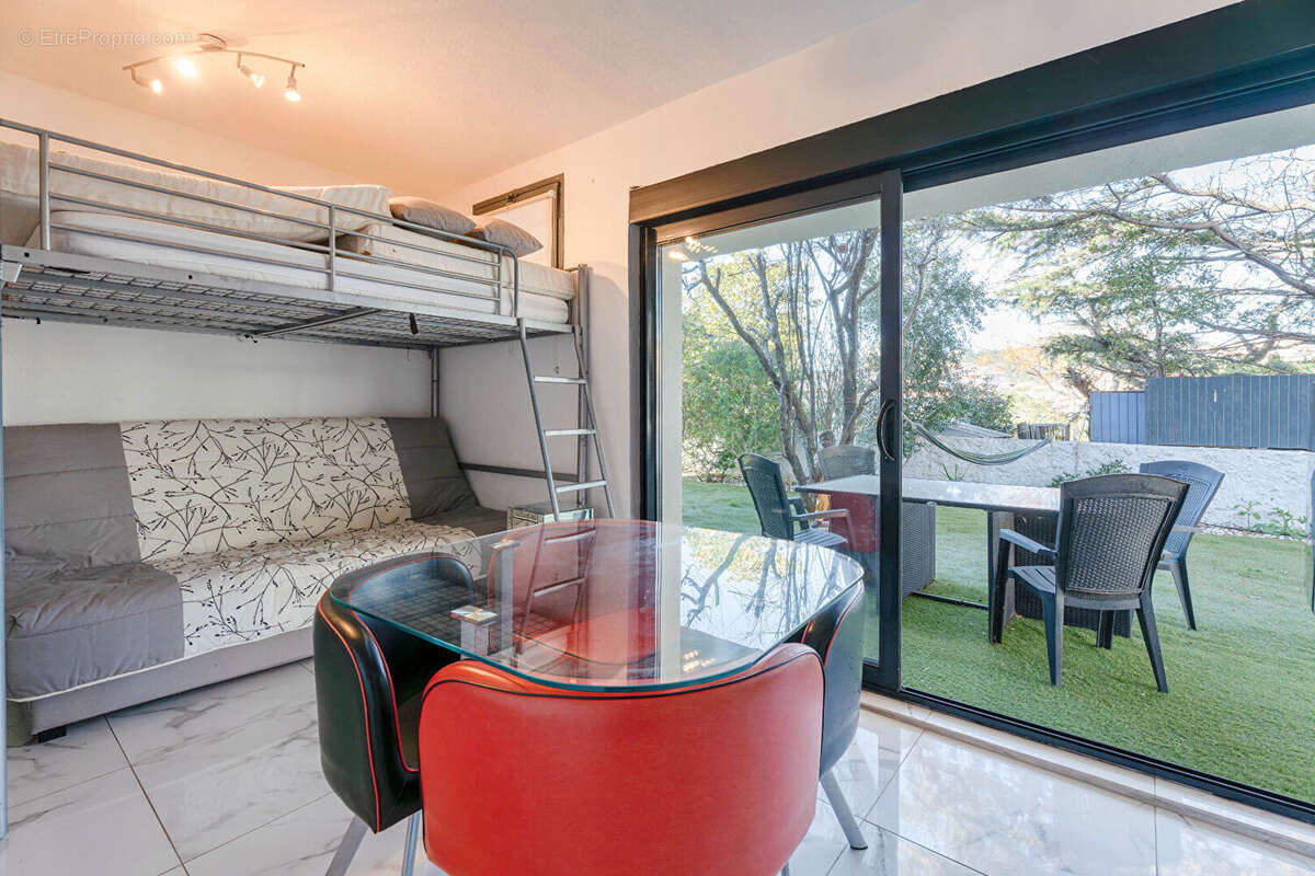 Maison à SIX-FOURS-LES-PLAGES