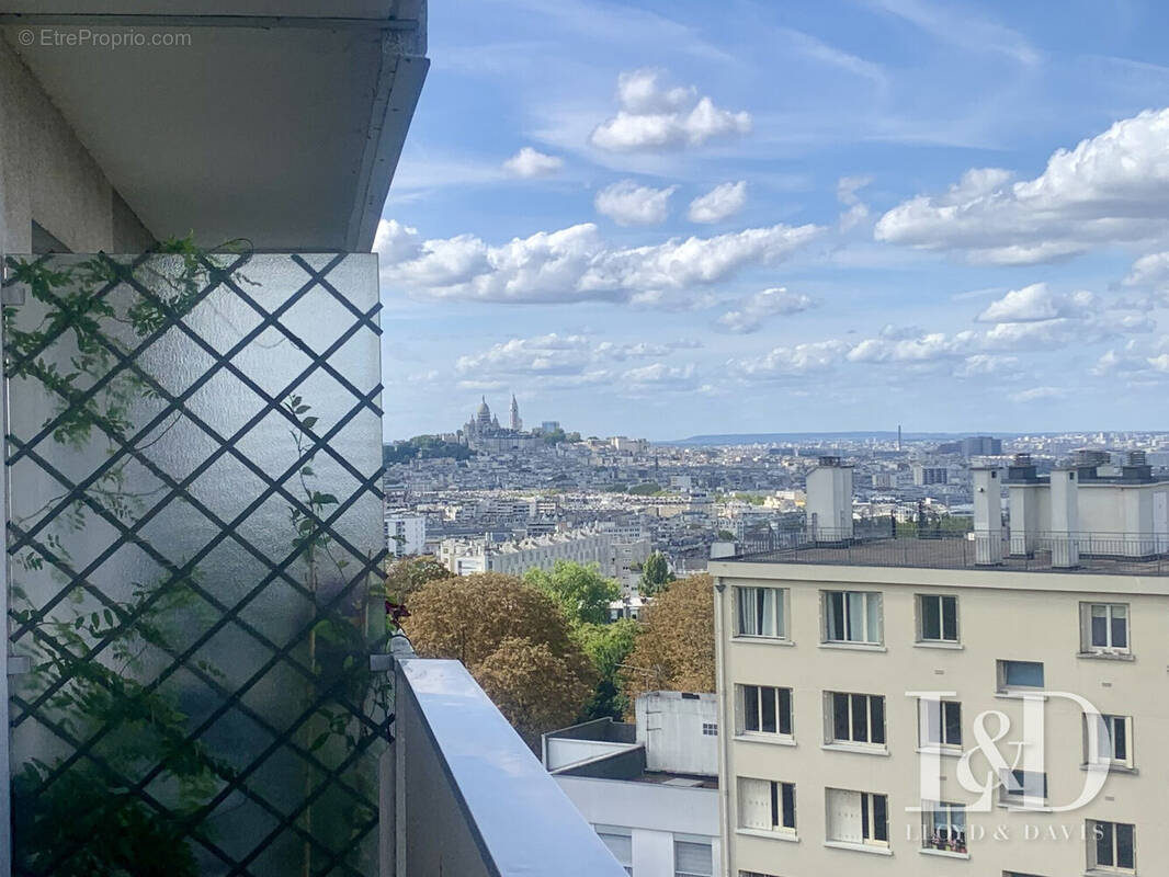 BALCON AVDC VUE PANORAMIQ - Appartement à PARIS-19E