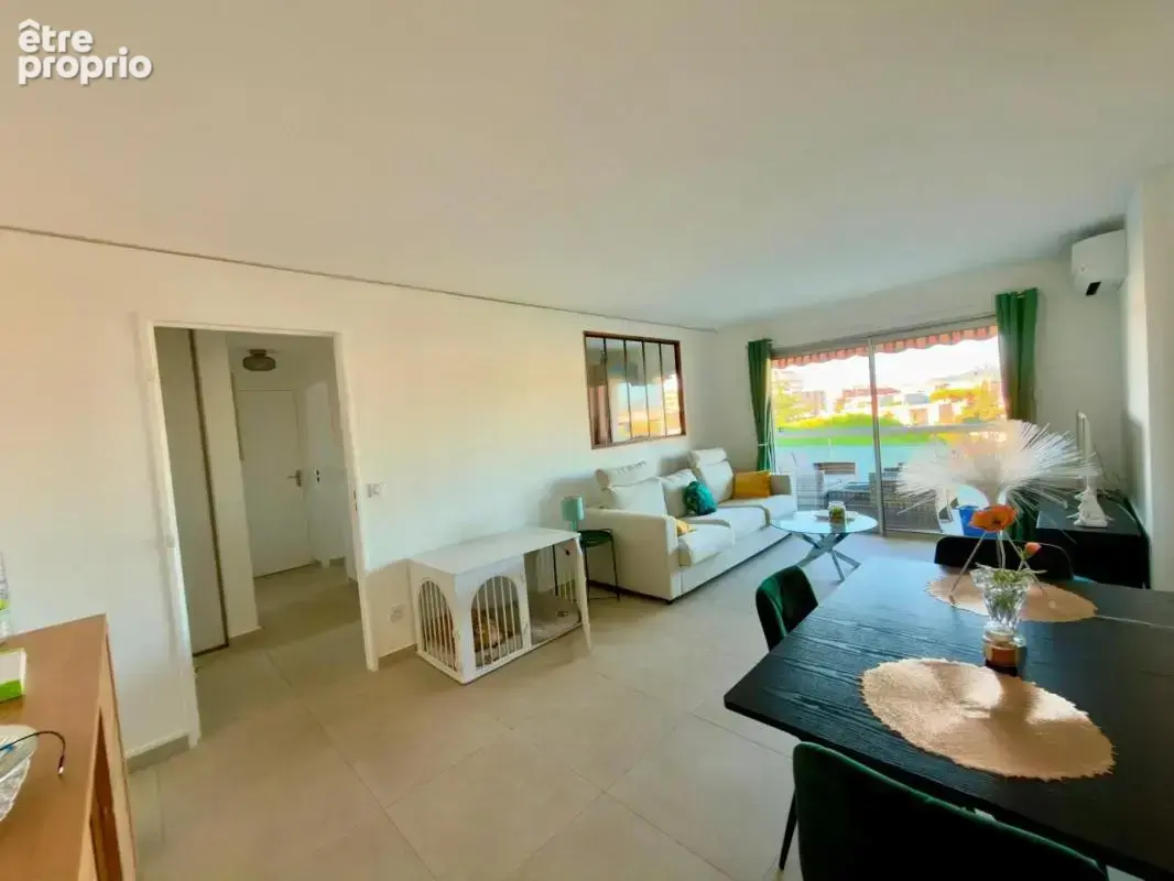 A vendre : t2 de 45m² avec parking et cave - frejus plage - photo 3