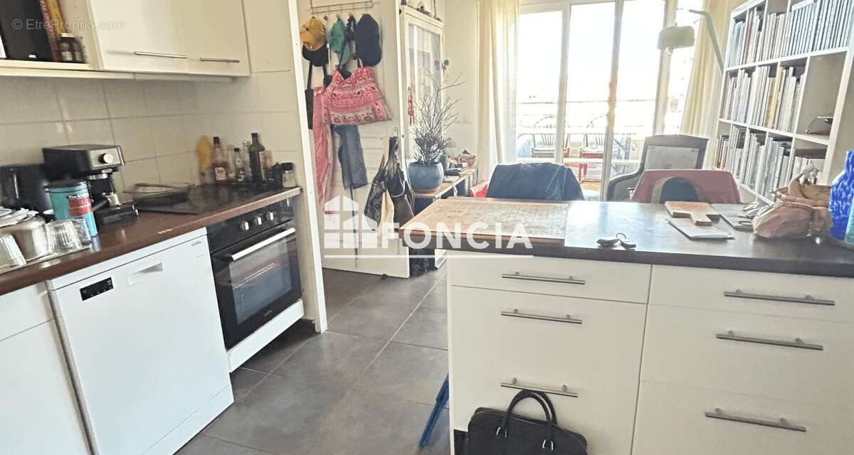 Appartement à MARSEILLE-8E