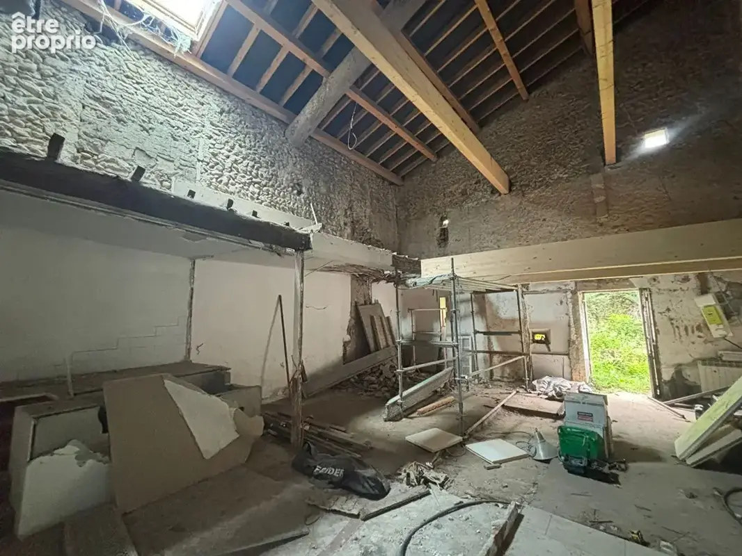 GRANGE A RENOVER 170 à 210 m² -  Chateauneuf Sur Isere - photo 4
