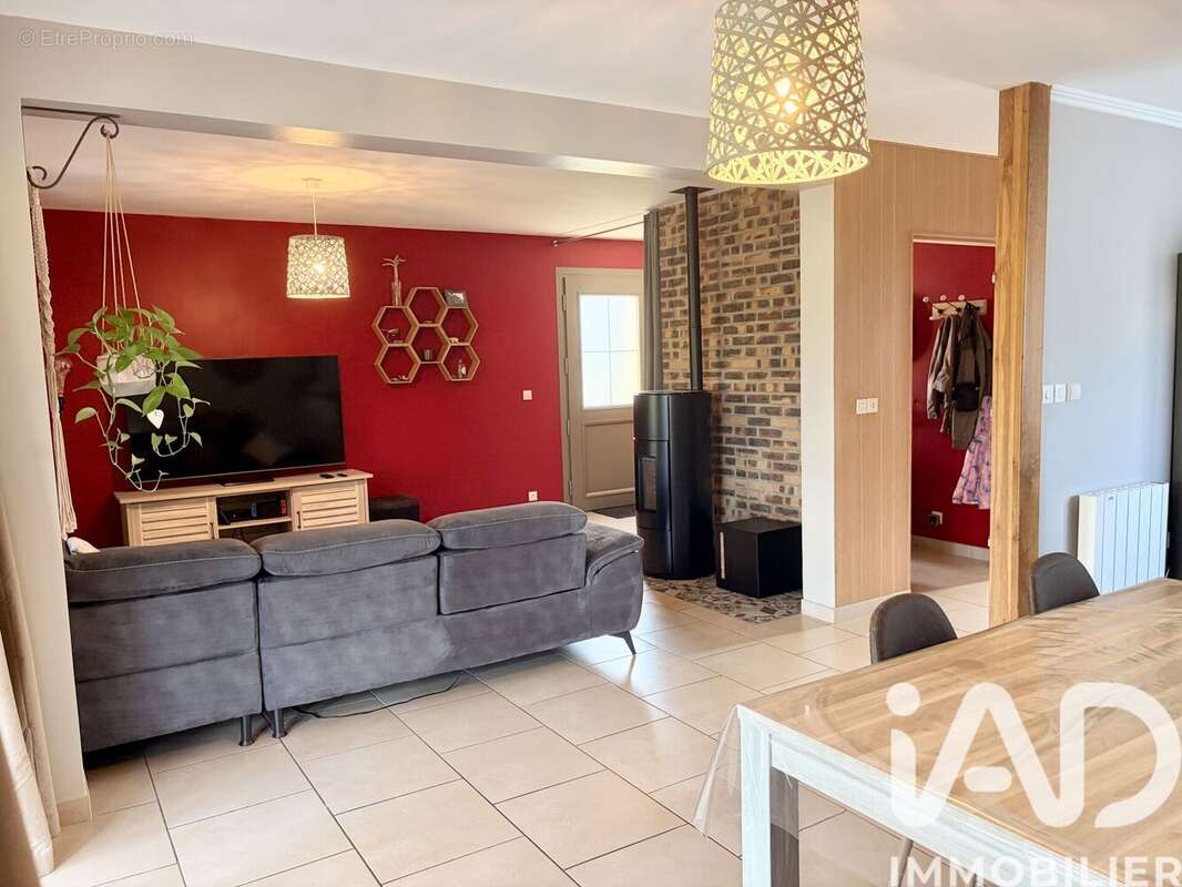 Photo 9 - Maison à LAVERSINES