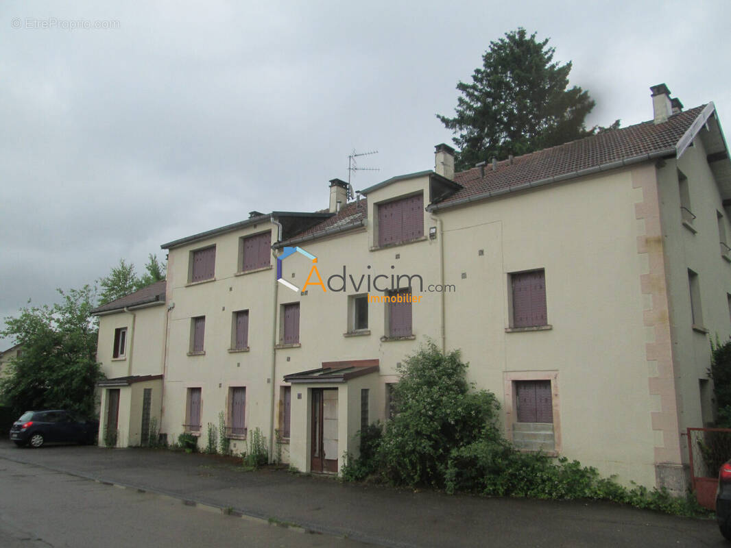 Appartement à LUXEUIL-LES-BAINS