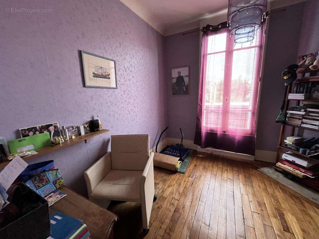 Maison 150 m² à Gennevilliers  - photo 8