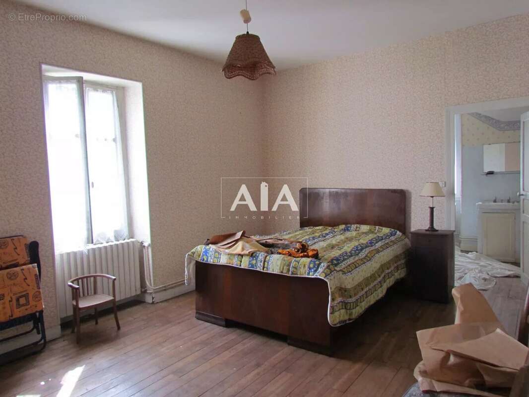 Maison à LIMALONGES