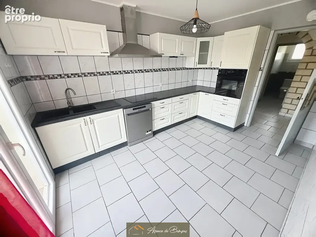 Secteur residentiel - villa 3 faces 169 m2 hbts  sur 401 m2 de terrain  - jardin - - photo 6