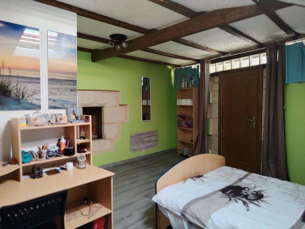 Maison à DANGE-SAINT-ROMAIN