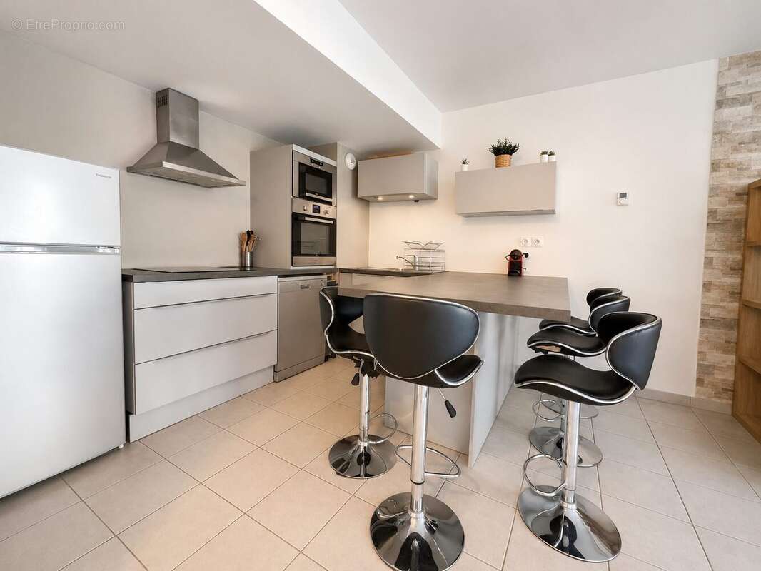 Appartement 50 m² à Givors  - photo 3
