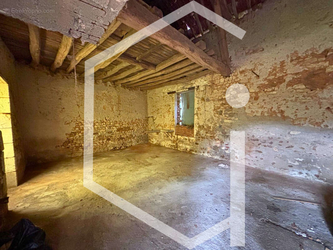 Maison à COSNE-COURS-SUR-LOIRE