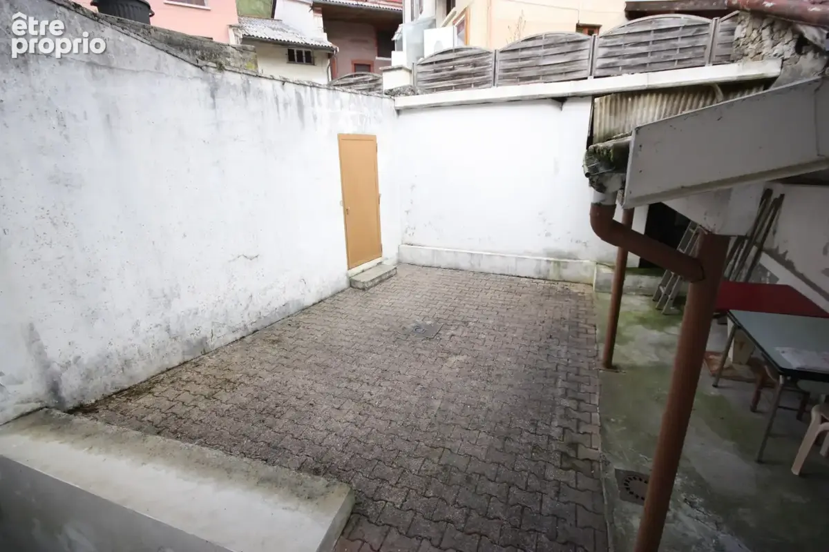Maison à vendre 5 pièces de 148 m² à CHALEY (01) avec terrasse de 100 m² et avec jardin de 436 m² en bordure de la rivière - photo 23