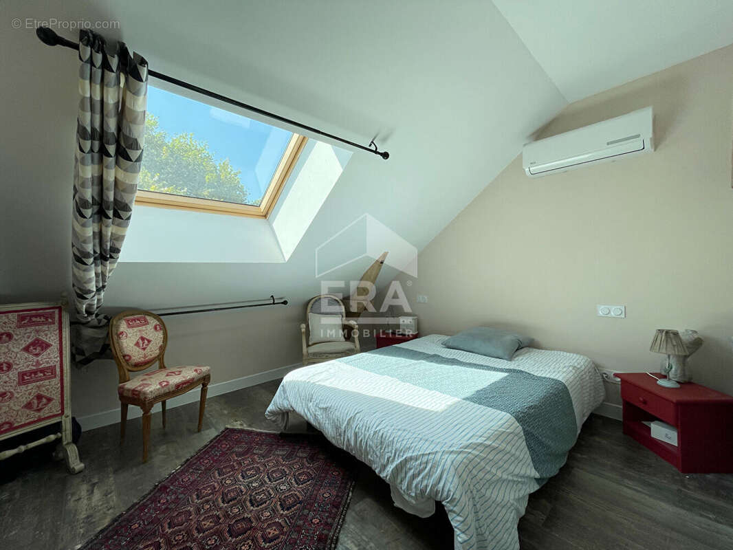 Maison à SAVIGNAC-LES-EGLISES