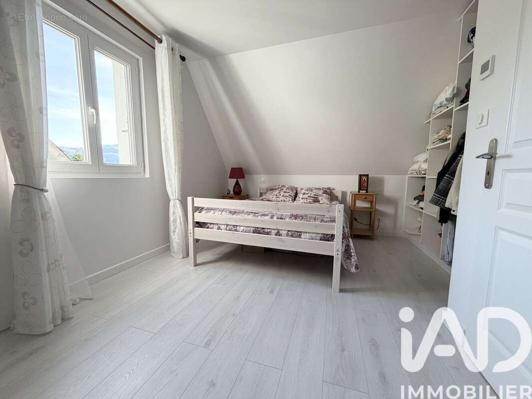 Photo 9 - Maison à VIC-SUR-CERE
