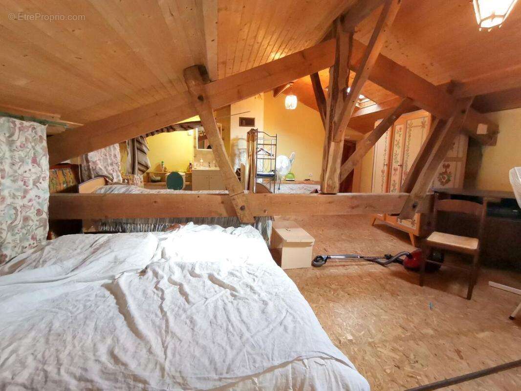 Maison à MONBAHUS