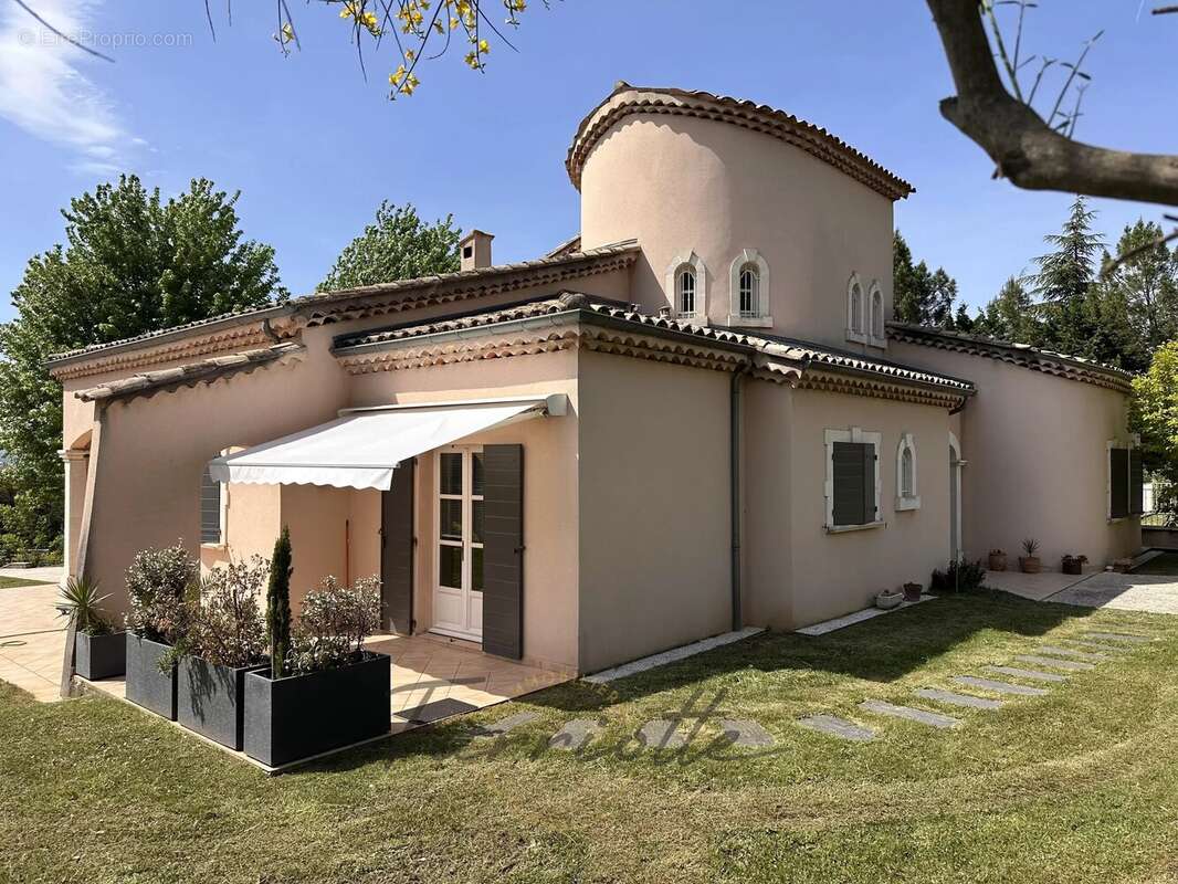 Maison à ALLAN