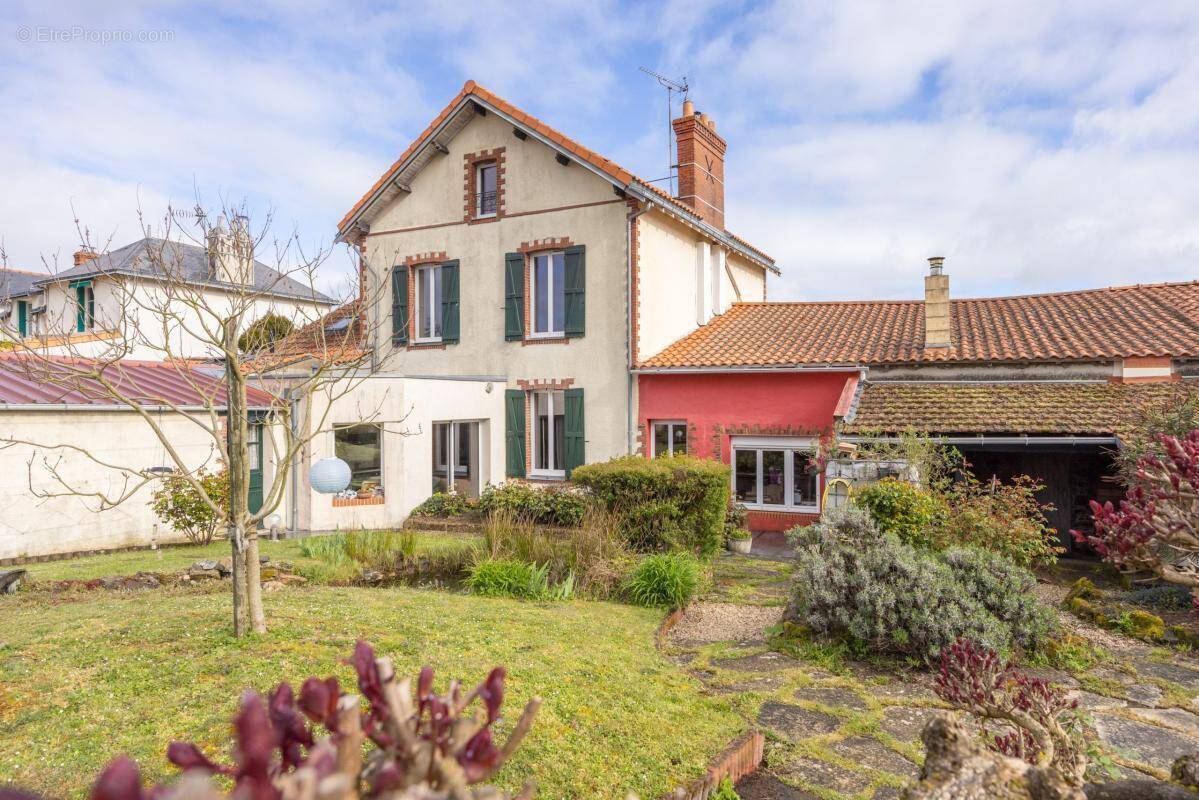 Maison à CHAMPTOCEAUX