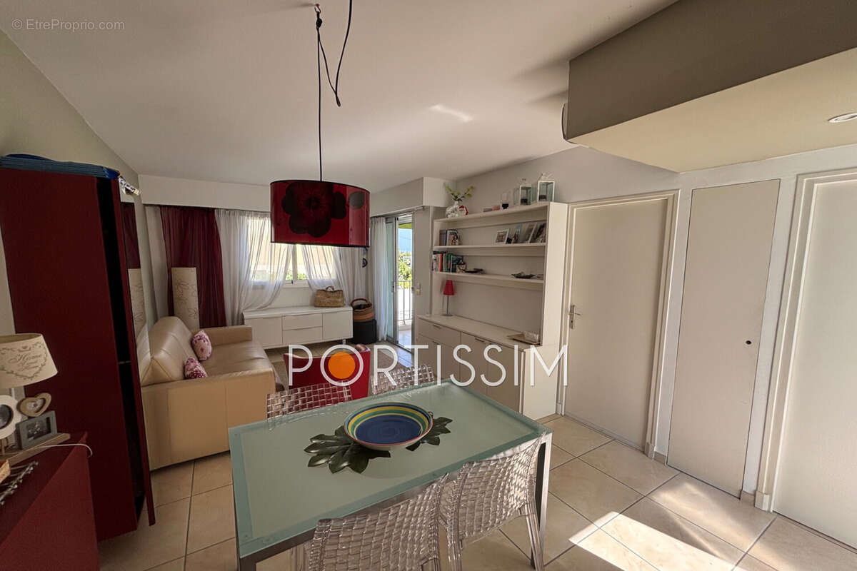 Appartement 31 m² à Saint-Laurent-Du-Var  - photo 3