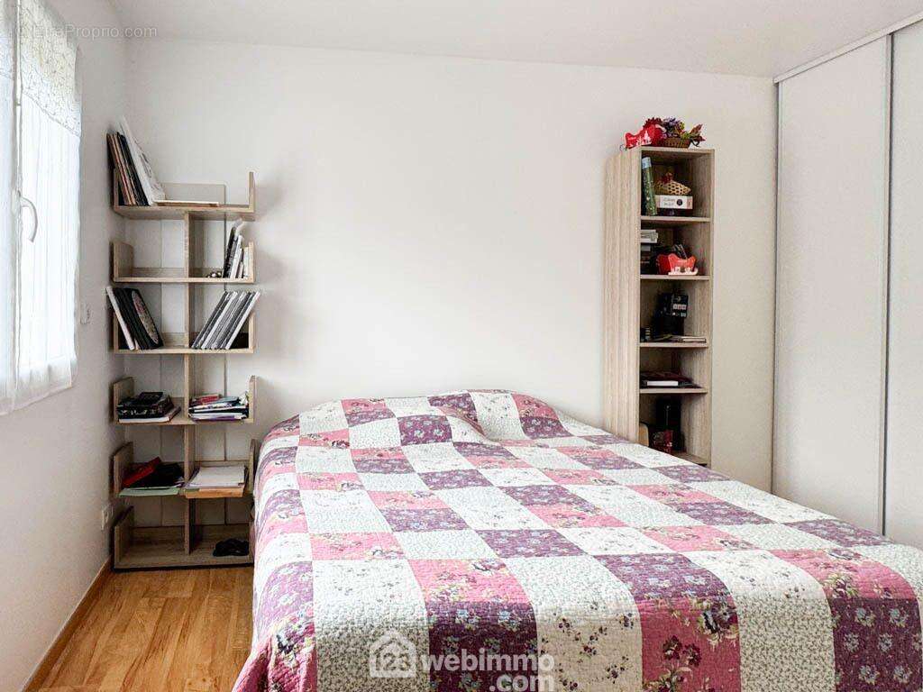 ...dont une avec placard. - Maison à MAULEON