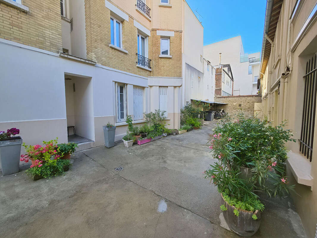 Appartement à CLICHY
