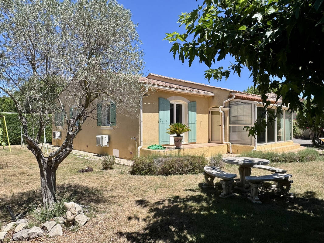 Maison à L'ISLE-SUR-LA-SORGUE