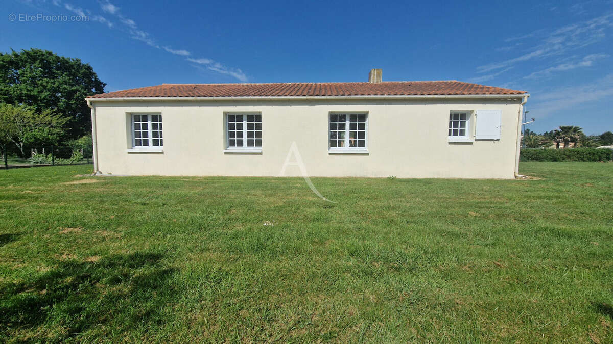 Maison à TALMONT-SAINT-HILAIRE