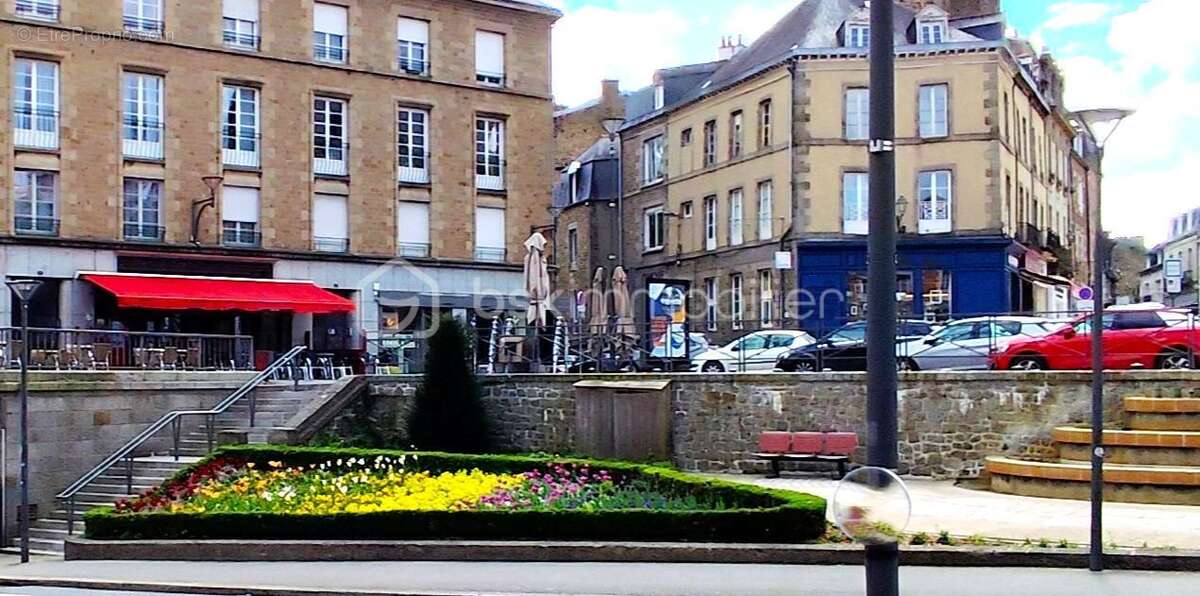 Commerce à FOUGERES