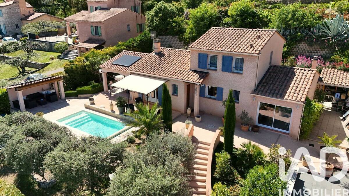 Photo 1 - Maison à VILLENEUVE