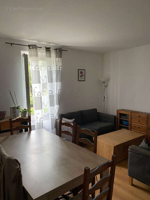 Appartement à ROBION