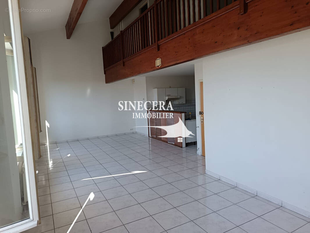 Maison 250 m² à Riberac  - photo 2