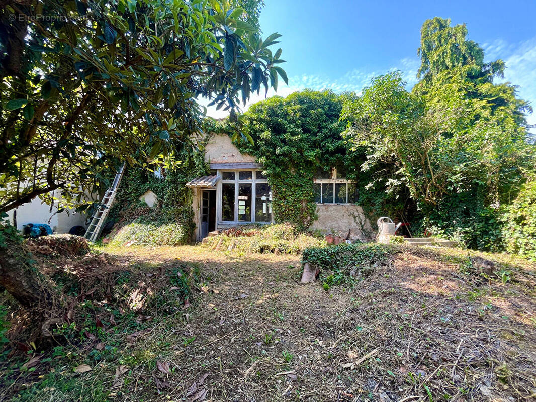 Maison à CASTELMORON-SUR-LOT