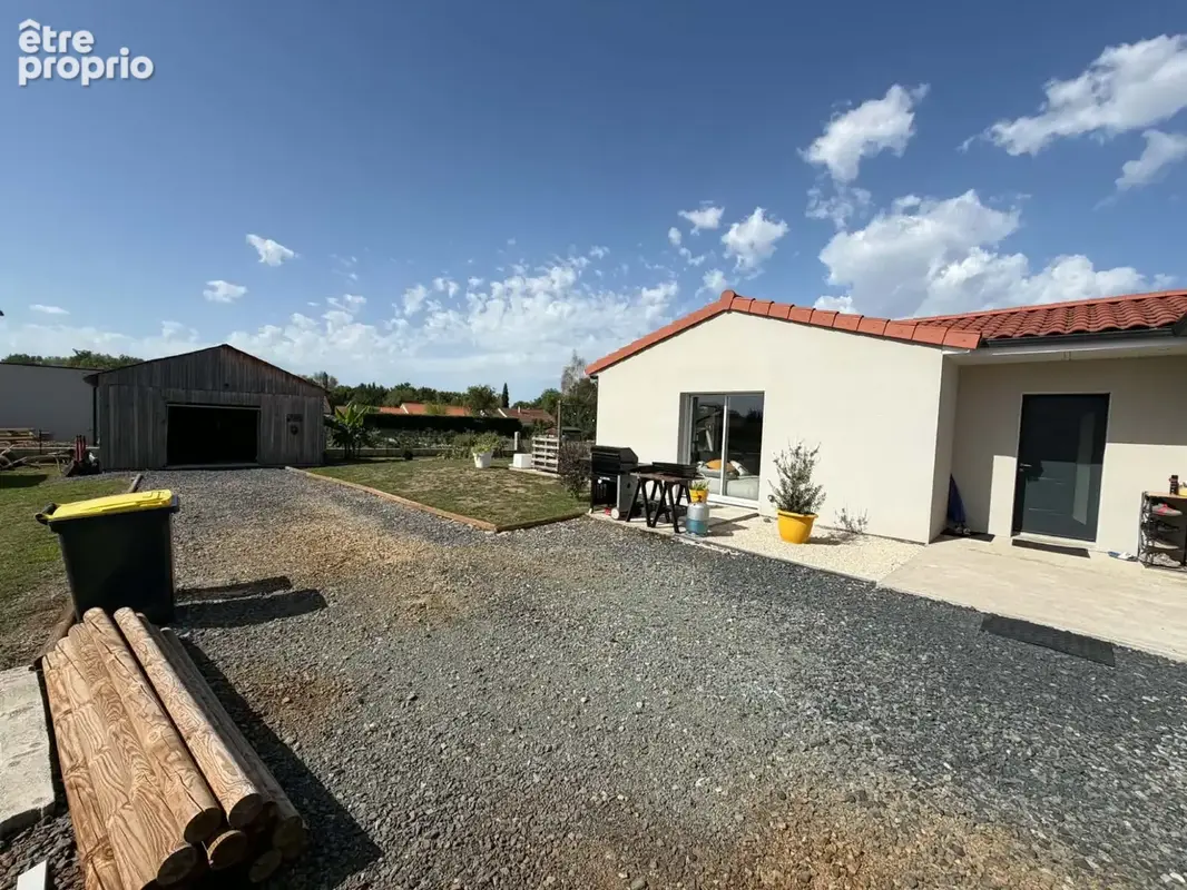 Maison 4 pièces 105 m² à vendre à Ravel (63190) - photo 2