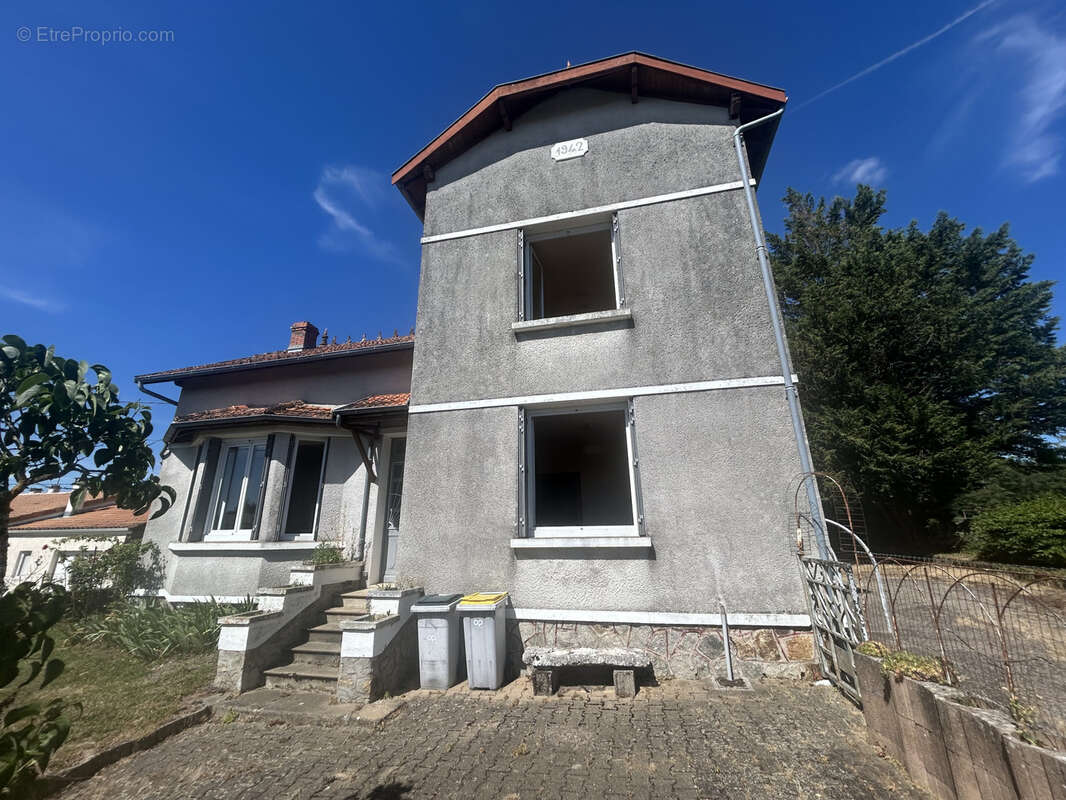 Belle maison en pierres - 1942 - 2 chambres - photo 13