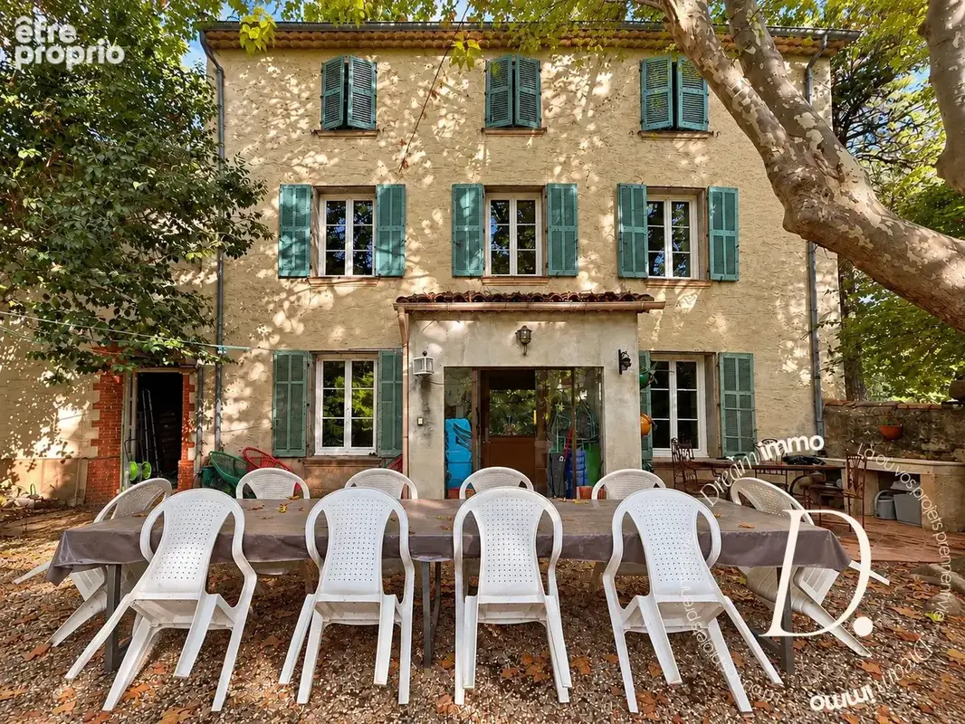 Maison 7 pièces 205 m² à vendre à Sollies-Toucas (83210) - photo 1
